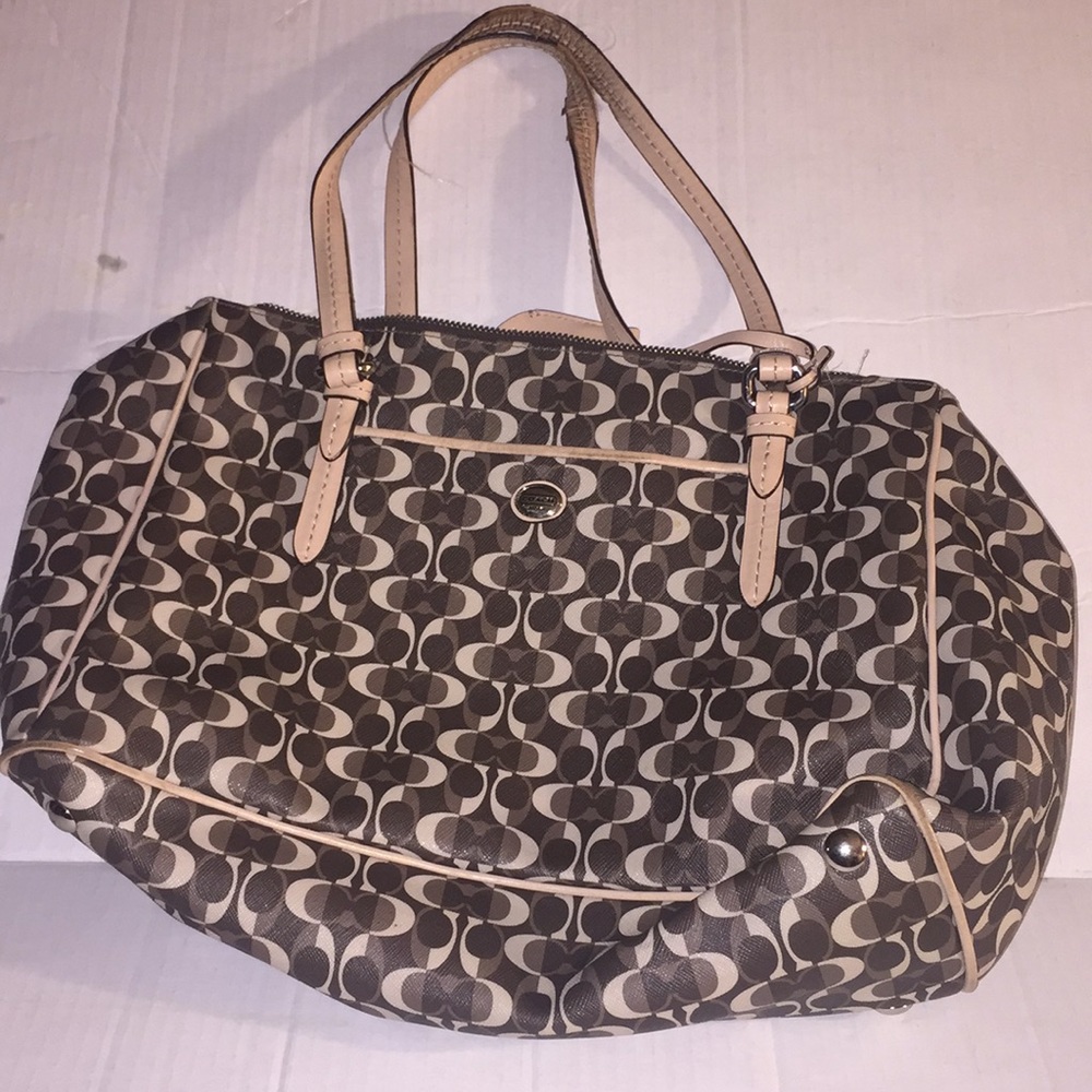 Coach shoulder bag